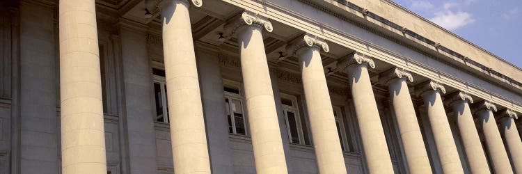 Shelby County Courthouse columns Memphis TN USA