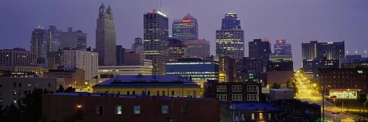 Buildings lit up at duskKansas City, Missouri, USA