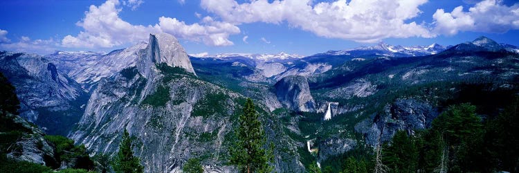 Half Dome, Yosemite Valley, Yosemite National Park, California, USA