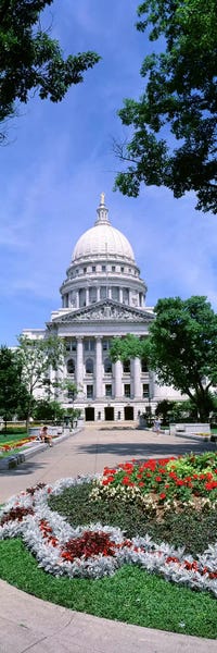 Wisconsin: USA, Wisconsin, Madison, State Capital Building by Panoramic Images