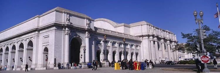 USA, Washington DC, Tourists walking in front of Union Station