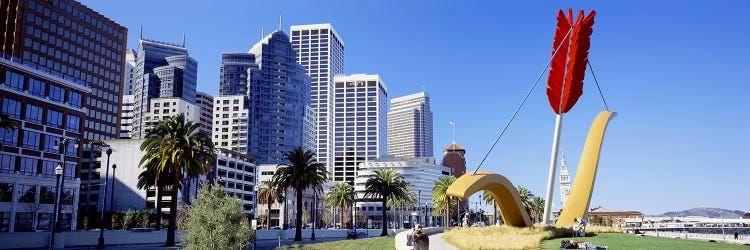 USACalifornia, San Francisco, Claes Oldenburg sculpture