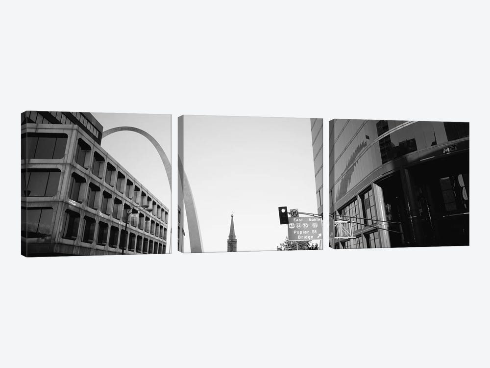 Low-Angle View From 4th Street In B&W, St. Louis, Missouri, USA by Panoramic Images 3-piece Canvas Artwork