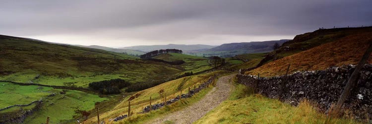 Upper Valley Landscape, Ribblesdale, Yorkshire, England, United Kingdom