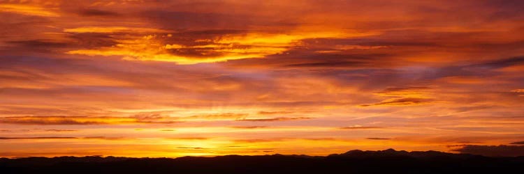 Sky at sunset, Daniels Park, Denver, Colorado, USA
