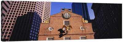 Low angle view of a golden eagle outside of a building, Old State House, Freedom Trail, Boston, Massachusetts, USA Canvas Art Print