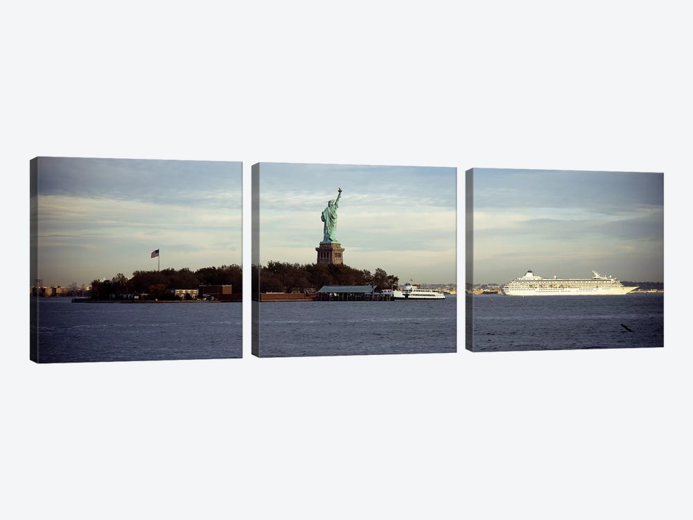 Statue on an island in the seaStatue of Liberty, Liberty Island, New York City, New York State, USA by Panoramic Images 3-piece Canvas Wall Art