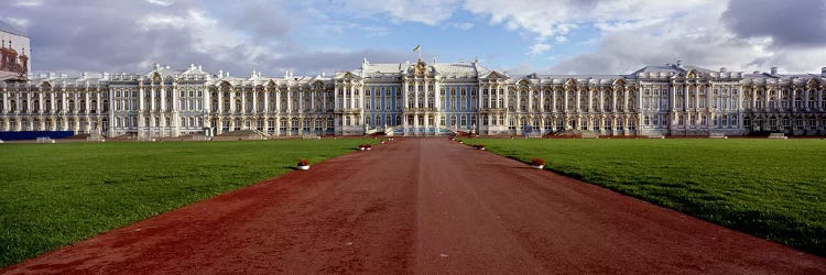 Dirt road leading to a palaceCatherine Palace, Pushkin, St. Petersburg, Russia