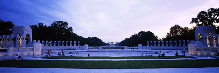 Tourists at a war memorialNational World War II Memorial, Washington DC, USA