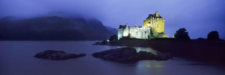 Castle lit up at duskEilean Donan Castle, Loch Duich, Dornie, Highlands Region, Scotland