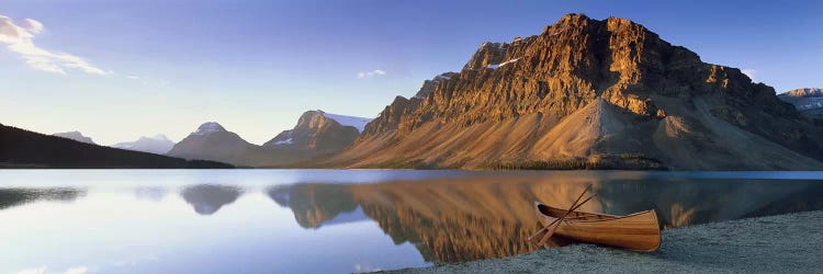 Lone Canoe, Bow Lake, Banff National Park, Alberta, Canada