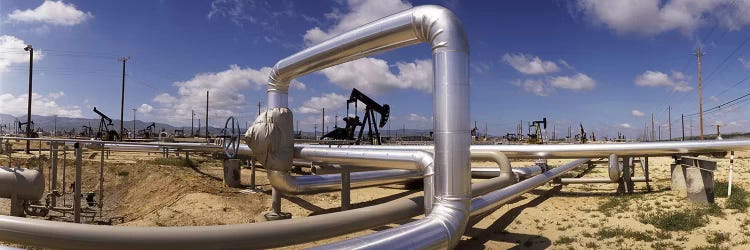 Oil Field Pipelines, Taft, Kern County, California, USA