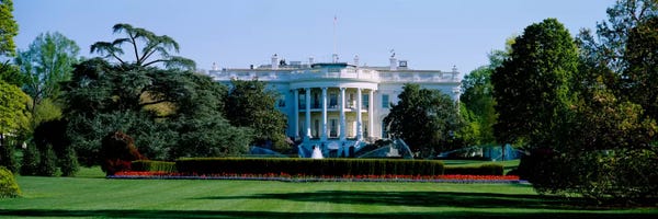 Famous Palaces & Residences: Lawn in front of a government buildingWhite House, Washington DC, USA by Panoramic Images
