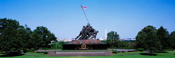 War memorial with Washington Monument in the backgroundIwo Jima Memorial, Arlington, Virginia, USA