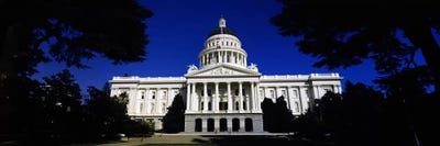 Facade of a government buildingCalifornia State Capitol Building, Sacramento, California, USA by Panoramic Images canvas print