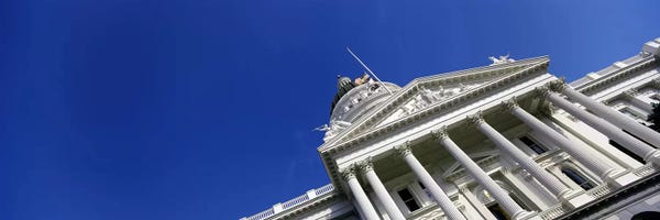 Sacramento: Low angle view of a government buildingCalifornia State Capitol Building, Sacramento, California, USA by Panoramic Images