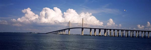 Suspension bridge across the bay, Sunshine Skyway Bridge, Tampa Bay, Gulf of Mexico, Florida, USA