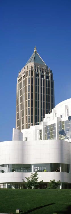Art museum in front of a skyscraper, High Museum Of Art, Atlanta, Fulton County, Georgia, USA