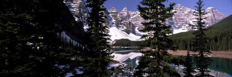 Lake in front of mountains, Banff, Alberta, Canada