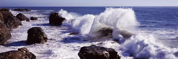 Rocky Beaches: Crashing Waves, Santa Cruz County, California, USA by Panoramic Images