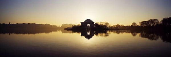 Washington, D.C.: Memorial at the waterfront, Jefferson Memorial, Tidal Basin, Potomac River, Washington DC, USA by Panoramic Images
