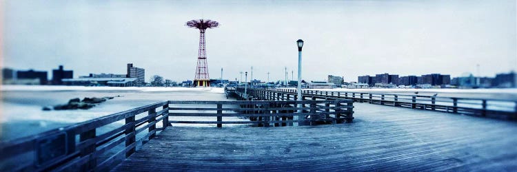 City in winter, Coney Island, Brooklyn, New York City, New York State, USA