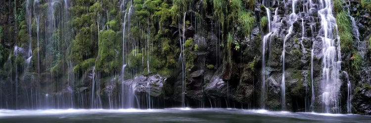 WaterfallMossbrae Falls, Sacramento River, Dunsmuir, Siskiyou County, California, USA