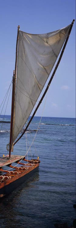 Canoe in the sea, Honolulu, Pu'uhonua o Honaunau National Historical Park, Honaunau, Hawaii, USA