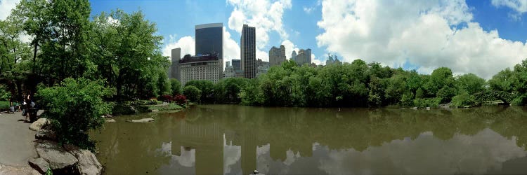 360 degree view of a pond in an urban park, Central Park, Manhattan, New York City, New York State, USA