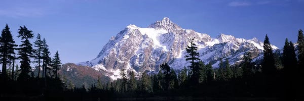 Mountain range covered with snow, Mt Shuksan, Picture Lake, North Cascades National Park, Washington State, USA