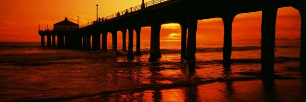 Manhattan: Silhouette of a pier at sunset, Manhattan Beach Pier, Manhattan Beach, Los Angeles County, California, USA by Panoramic Images