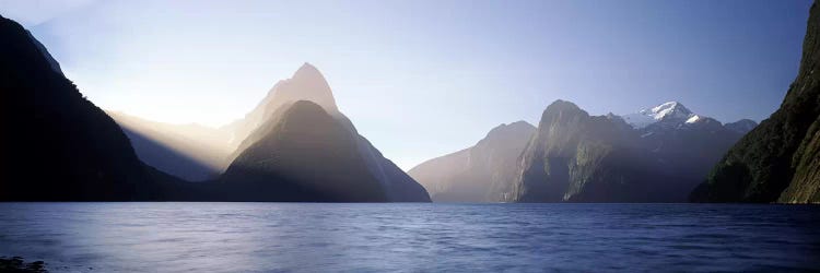 Mitre Peak, Milford Sound, Fiordland National Park, South Island, New Zealand