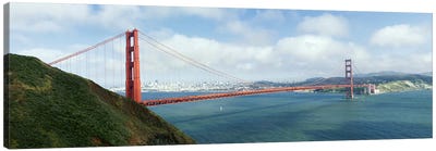 Suspension bridge across a bayGolden Gate Bridge, San Francisco Bay, San Francisco, California, USA Canvas Art Print - Golden Gate Bridge