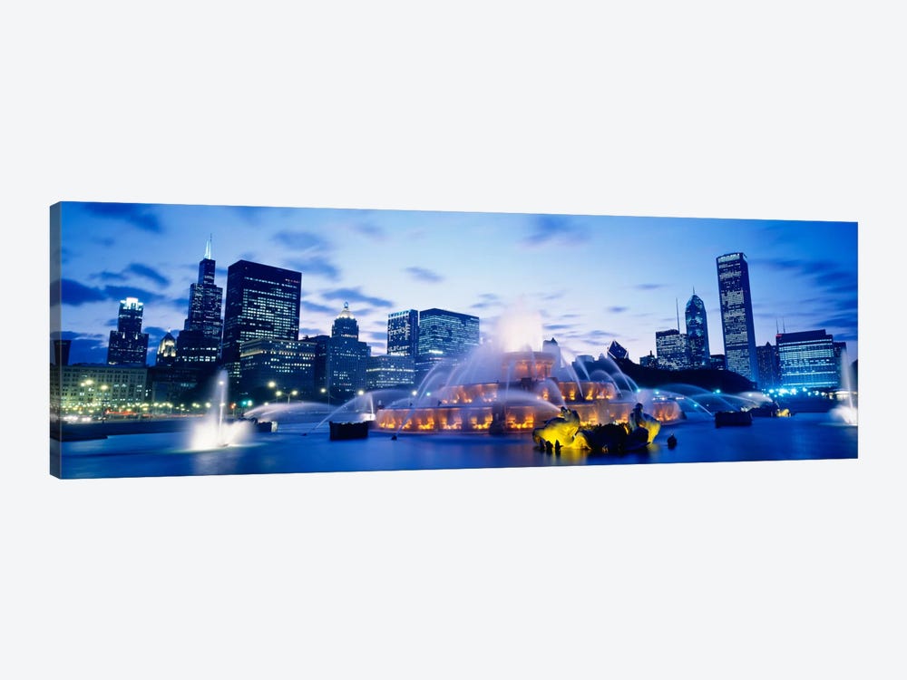 Buckingham Fountain At Twilight, Grant Park, Chicago, Illinois, USA by Panoramic Images 1-piece Canvas Print