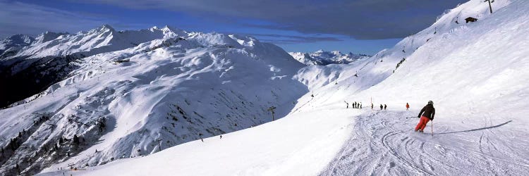 Tourists skiing in a ski resort, Sankt Anton am Arlberg, Tyrol, Austria