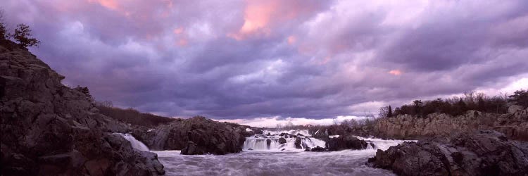 Water falling into a river, Great Falls National Park, Potomac River, Washington DC, Virginia, USA