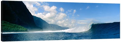 Waves in the sea Canvas Art Print - Wave Art