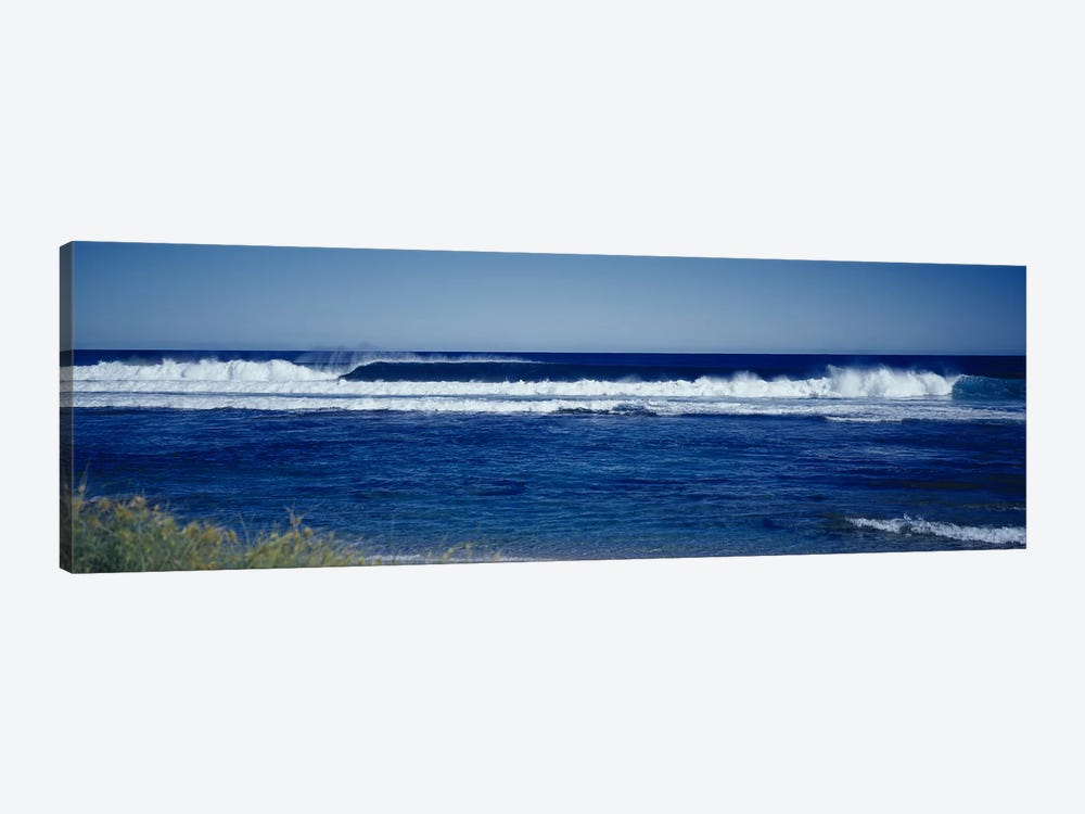 Waves in the sea by Panoramic Images 1-piece Canvas Wall Art