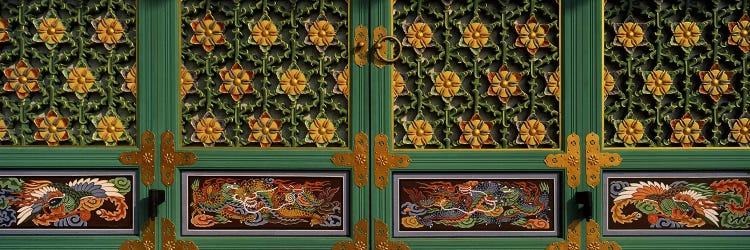 Paintings on the door of a Buddhist temple, Kayasan Mountains, Haeinsa Temple, Gyeongsang Province, South Korea