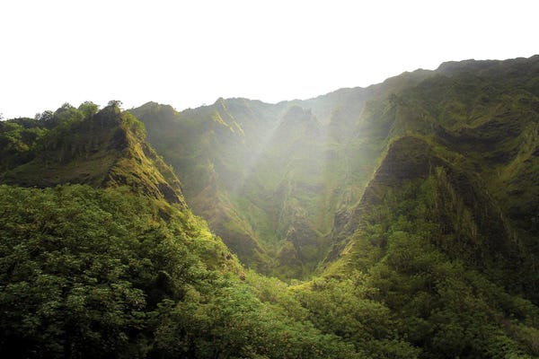 Hawaii: Move Mountains by Apryl Roland