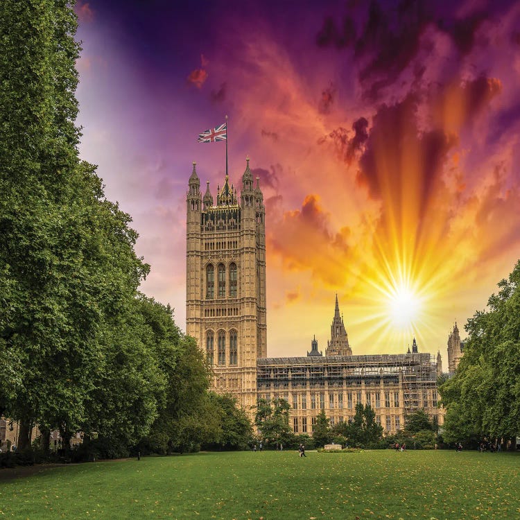 London Victoria Tower From