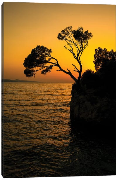 Brela Rock Silhouette Splendid Seacoast Of Croatia Canvas Art Print - Cliff Art