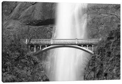 Multnomah Falls and bridge, Mount Hood National Forest, Columbia Gorge National Scenic Area, Oregon Canvas Art Print