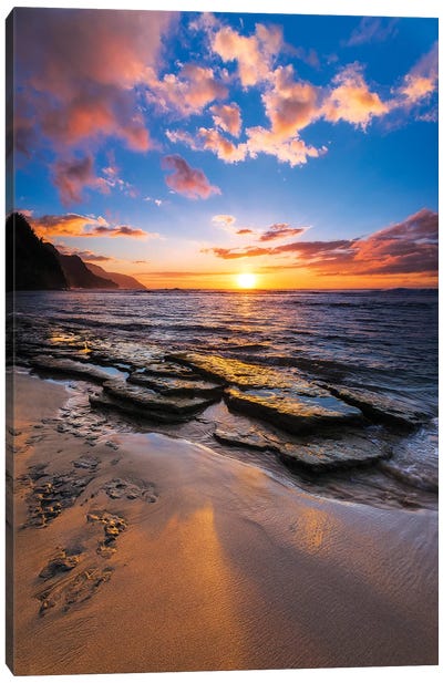 Sunset over the Na Pali Coast from Ke'e Beach, Haena State Park, Kauai, Hawaii, USA II Canvas Art Print - Sandy Beach Art