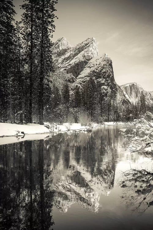 The Three Brothers above the Merced River in winter, Yosemite National Park, California, USA I