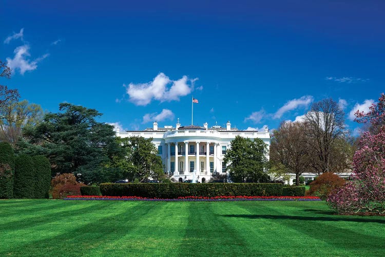 The White House and south lawn, Washington DC, USA