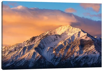 Winter sunrise on Mount Tom, Inyo National Forest, Sierra Nevada Mountains, California, USA Canvas Art Print - Snowy Mountain Art