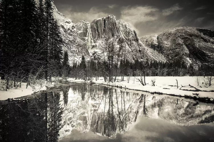 Yosemite Falls above the Merced River in winter, Yosemite National Park, California, USA