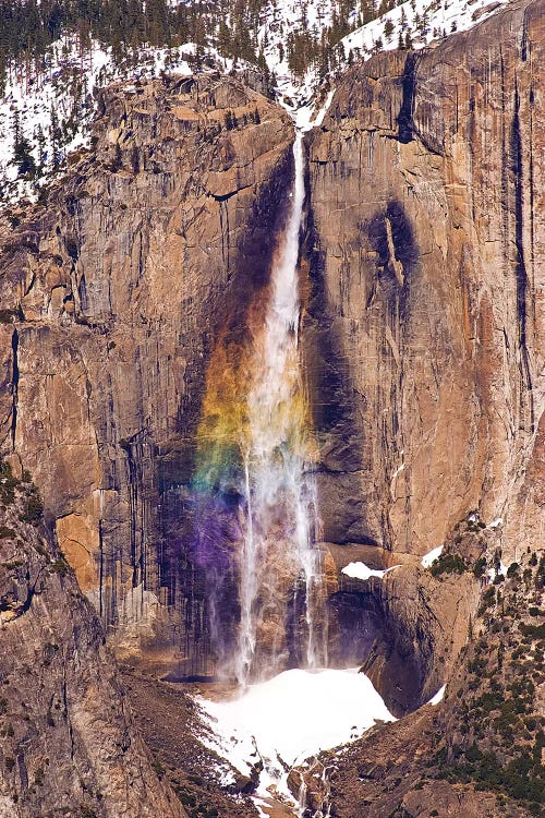 Yosemite Falls from Taft Point in winter, Yosemite National Park, California, USA