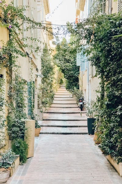 Provence-Alpes-Côte d'Azur: Charming Antibes City Streets In Autumn, France, French Riviera, Cote D'Azur by Radu Bercan